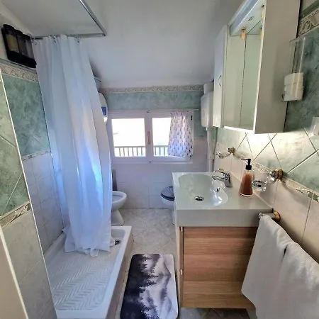 White Paradise - In Centro Ad