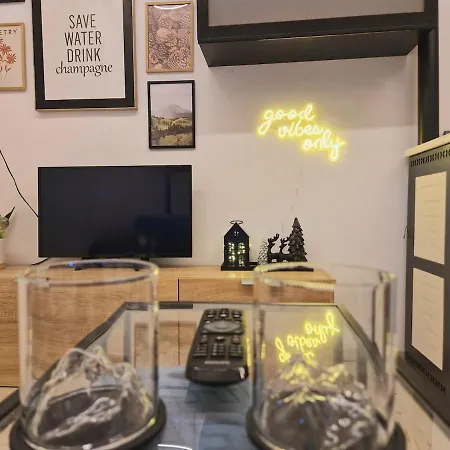 White Paradise - In Centro Ad アパート *