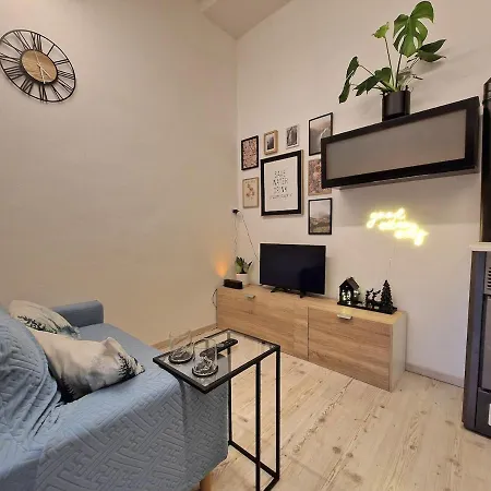 White Paradise - In Centro Ad アオスタ